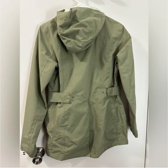 The North Face Adjustable Green Rain Jacket (S) - Picture 2 of 13